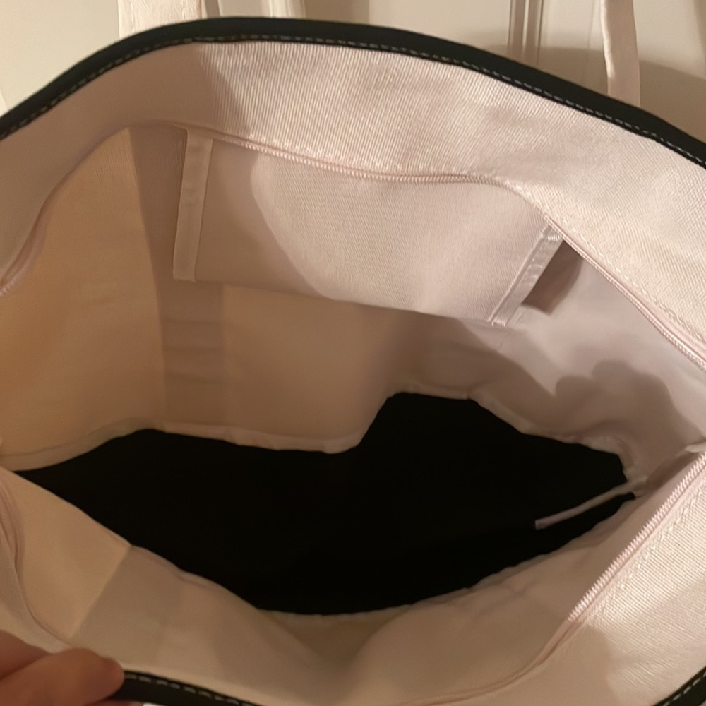 Women's A Monogrammed Tote Bag NWOT - Picture 6 of 7